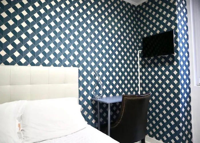 Amadora Cozy House